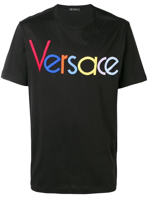 farfetch versace t shirt.